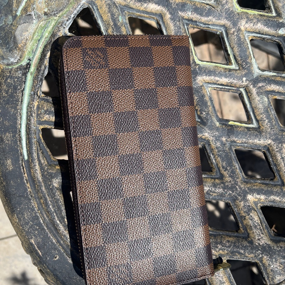 Brand new wallet